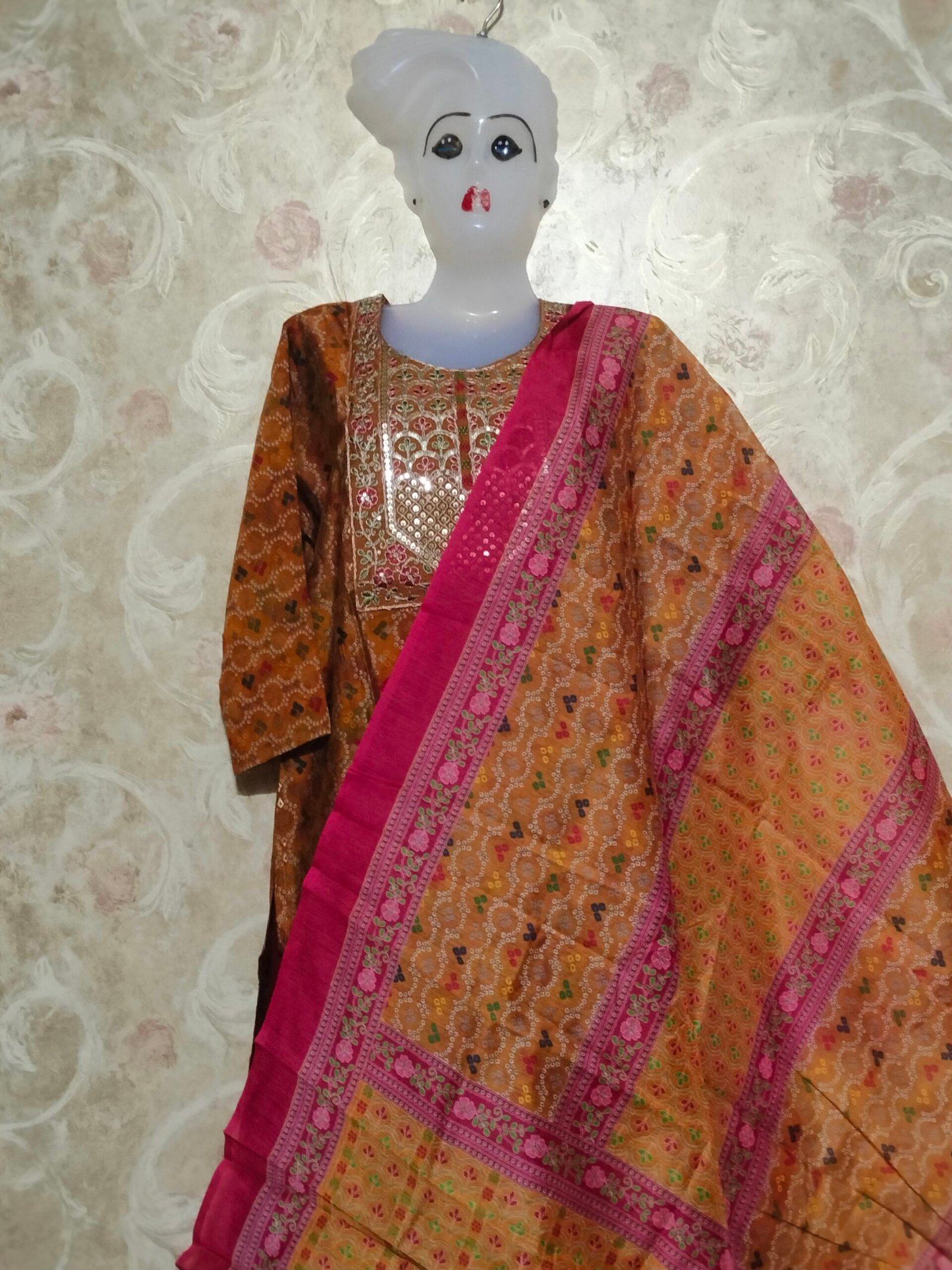 Stylish Round Neck Suit Set with Dupatta & Pajama – XL Size - Image 2