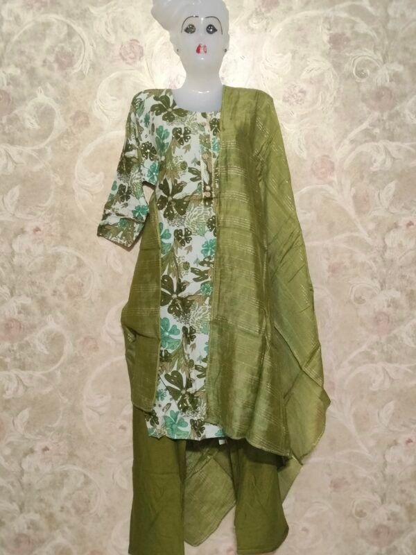Add Elegance to Your Wardrobe with This Printed 3-Piece Suit - Image 4