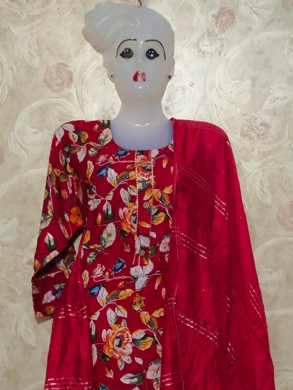 Elegant Printed Suit in Heavy Rayon – Perfect for Every Occasion - Image 4