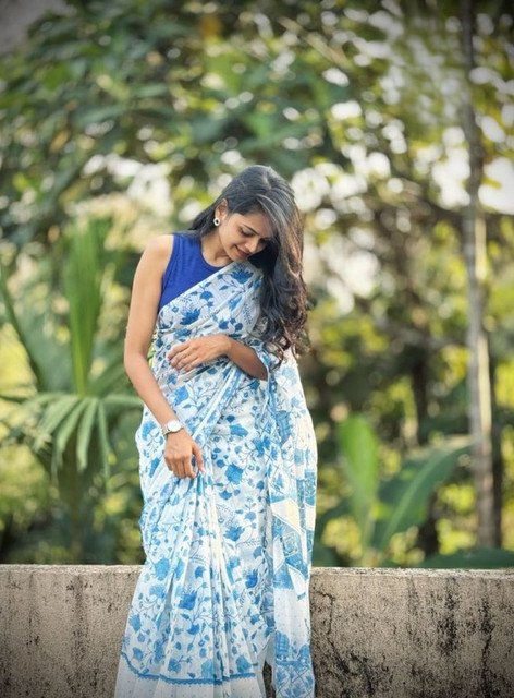 Generic Women's Linen Floral Printeded Saree With Unstitched Blouse - 5.5 Mtr (White-Blue) - Image 3