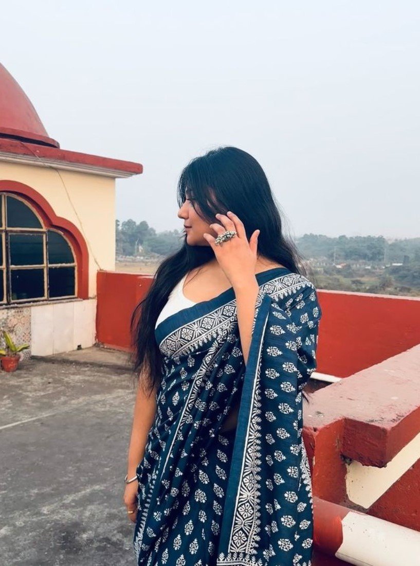 Generic Women's Linen Printed Saree With Unstitched Blouse - 5.5 Mtr (Navy Blue) - Image 3