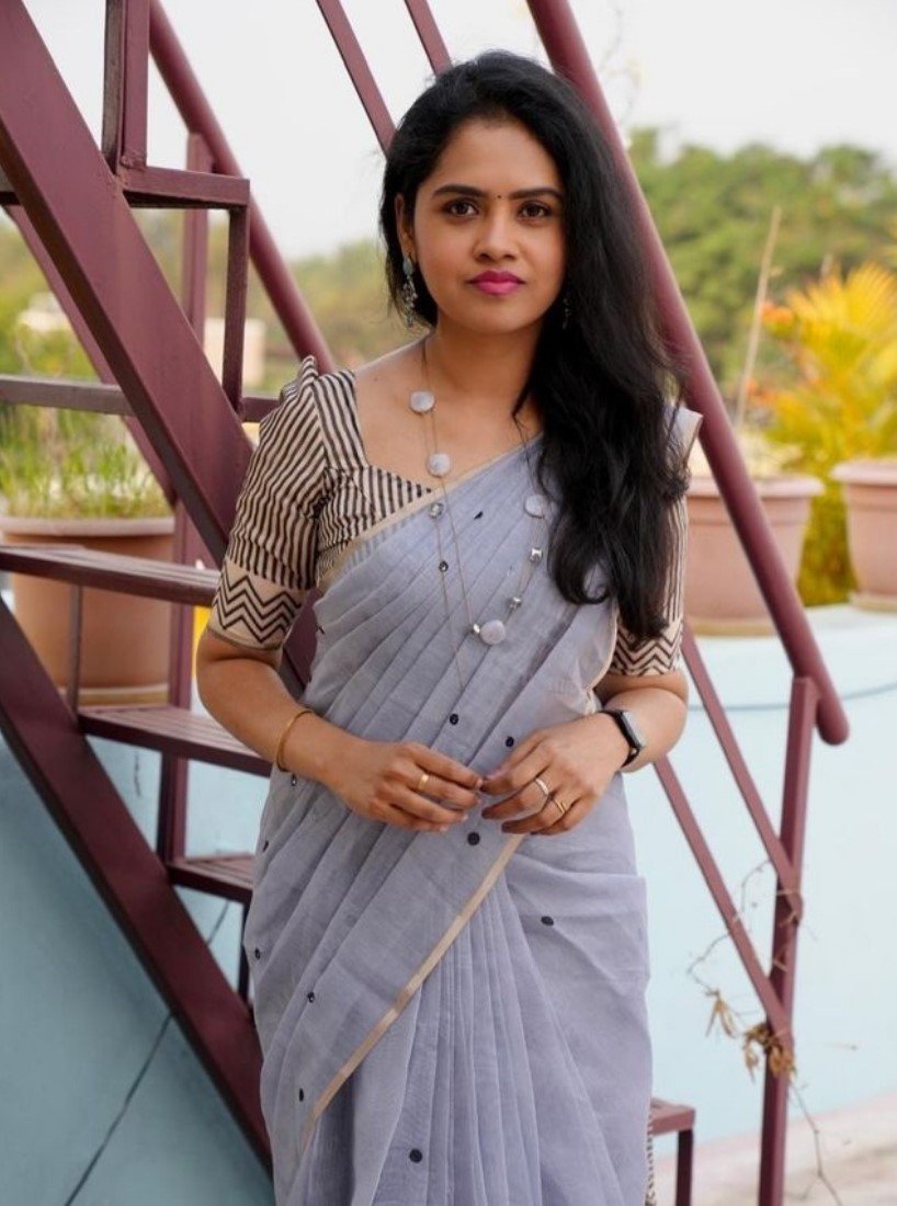 Generic Women's Linen Striped Saree With Unstitched Blouse - 5.5 Mtr (Grey)
