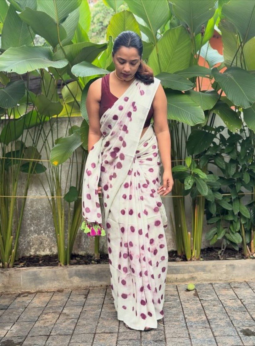 Generic Women's Linen Printed Saree With Unstitched Blouse - 5.5 Mtr (White-Wine) - Image 4